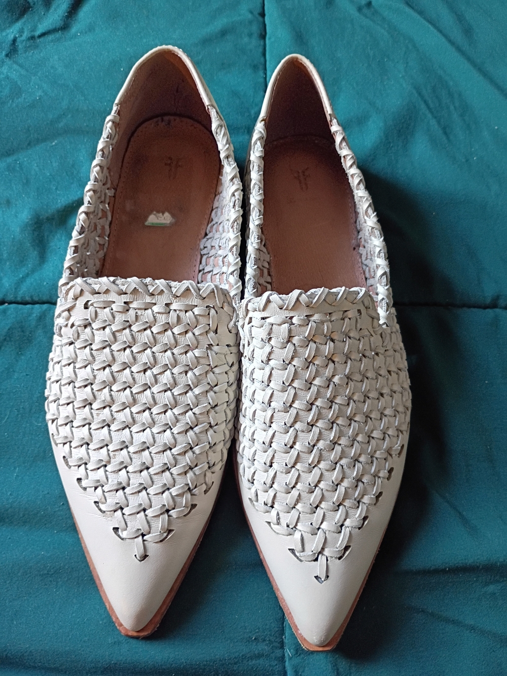 FRYE AND CO. Woven Pointed-Toe Flats in Cream 7.5